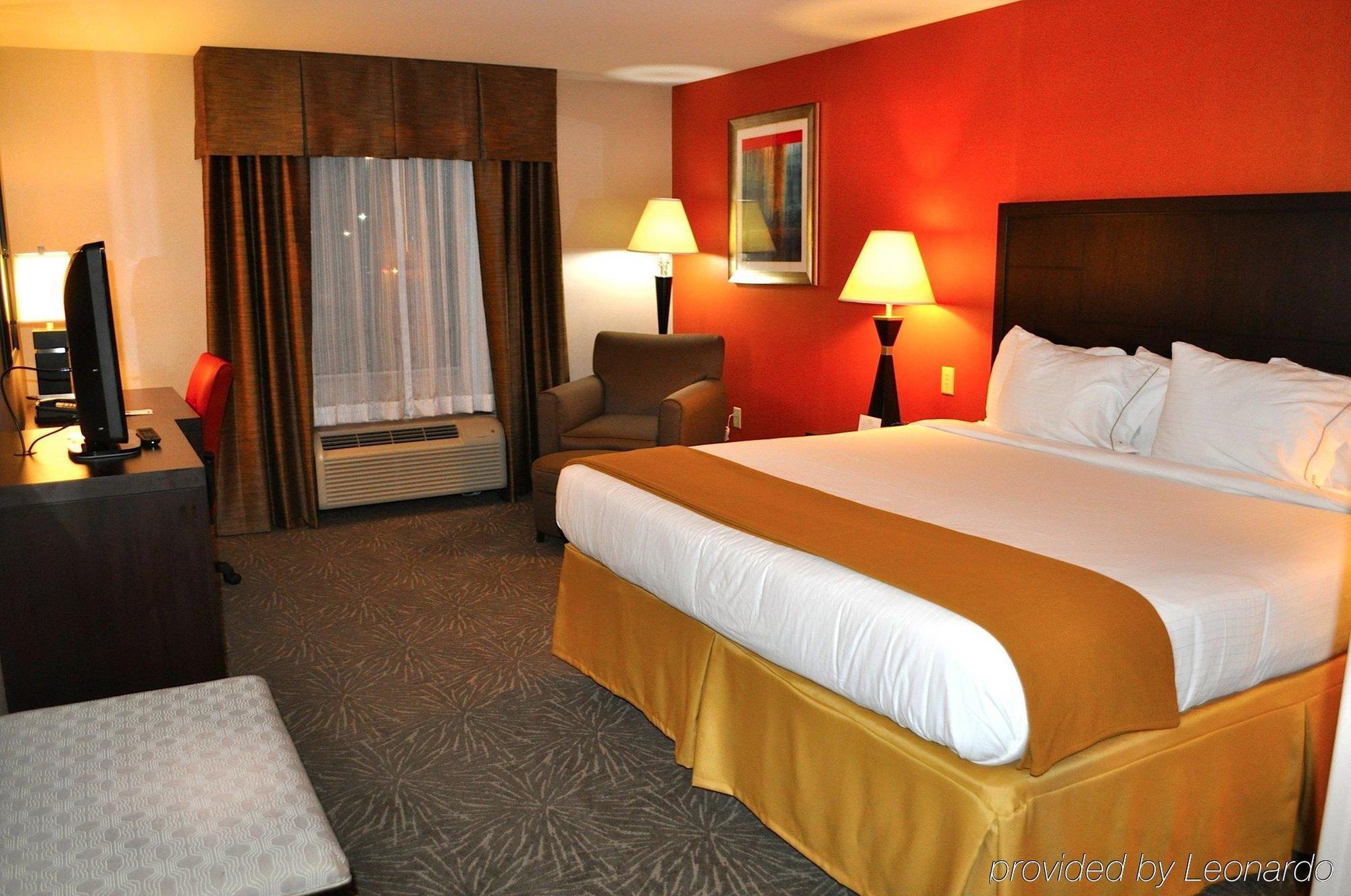 Express Pittsburgh - By Ihg 2*